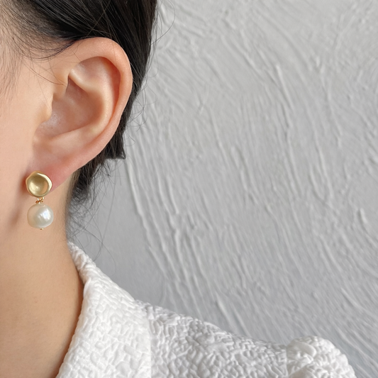 Clara Pearl Earrings