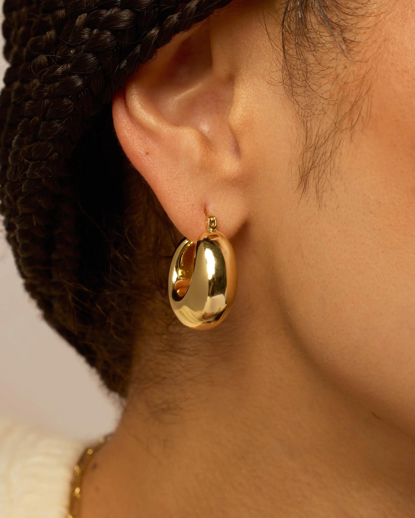 Luna Hoops