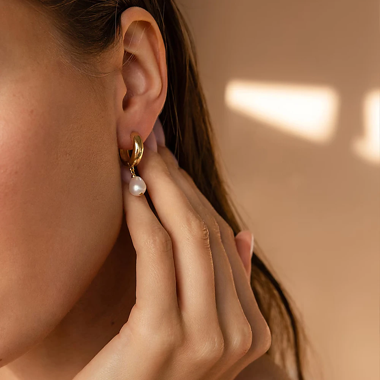 Elise Pearl Earrings